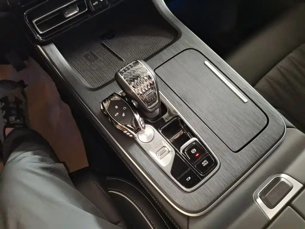 GAC Motor Trumpchi GS8 2023 — фото 14