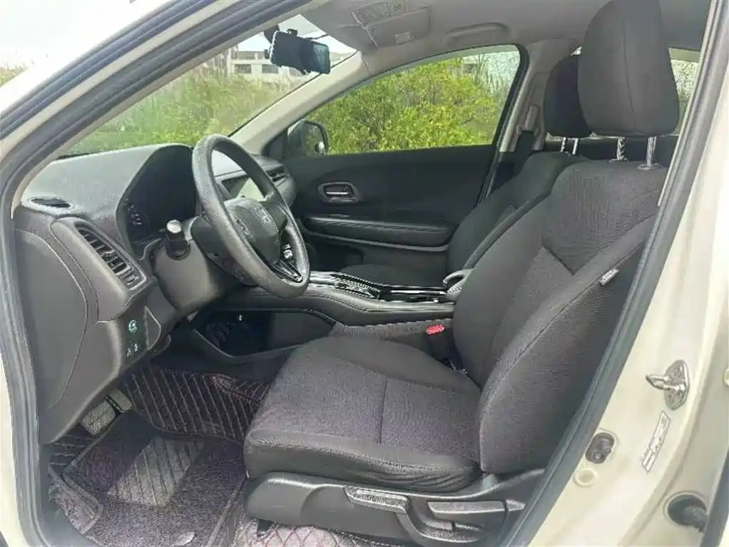 Honda Vezel 2016