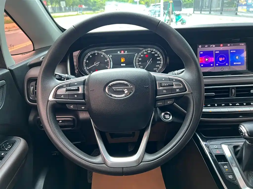 GAC Motor Trumpchi M6 2019 — фото 9