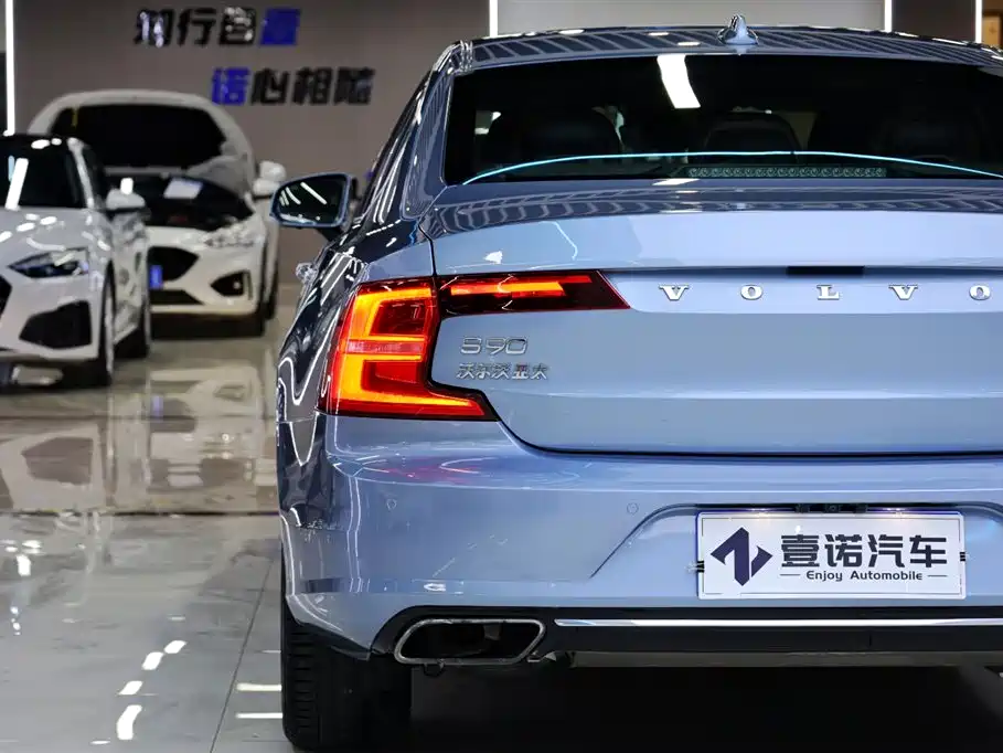 Volvo S90 2019 — фото 7