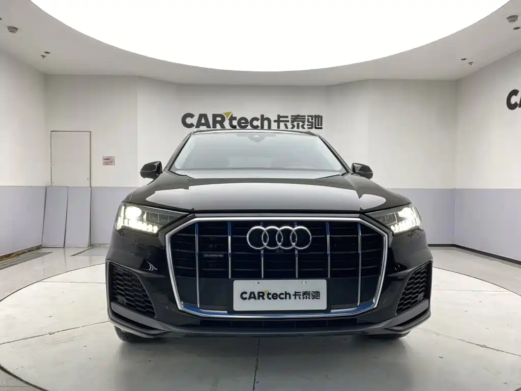 Audi Q7 2023 — фото 3