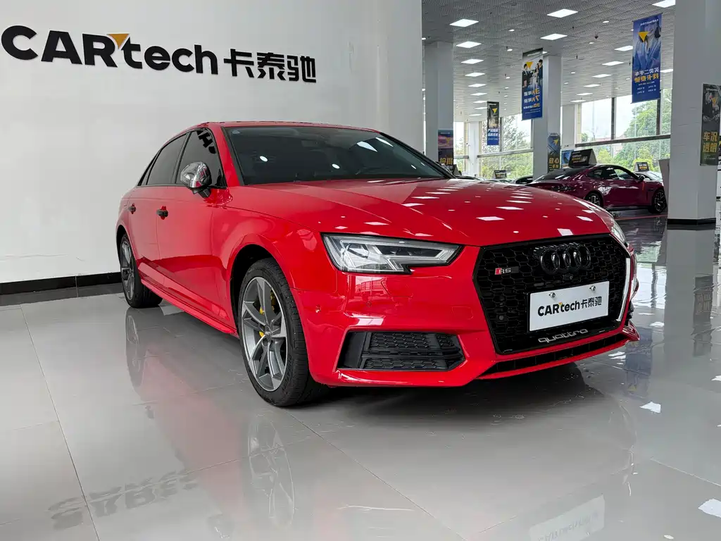 Audi A4L 2018