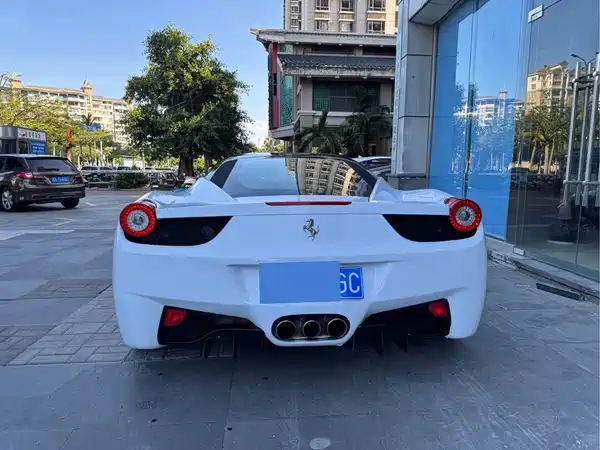 Ferrari 458 2013
