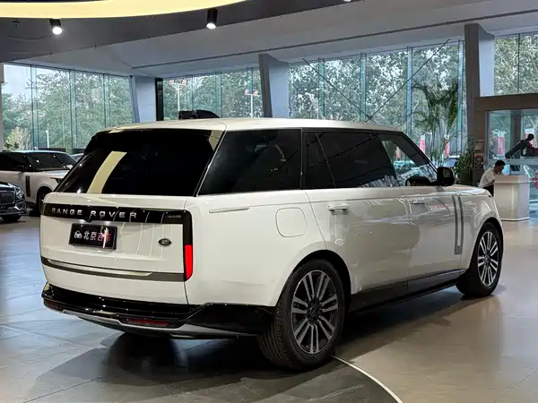 Land Rover Range Rover 2024