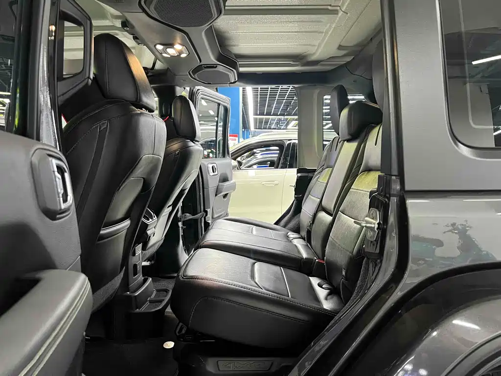 Jeep Wrangler PHEV 2021 — фото 10
