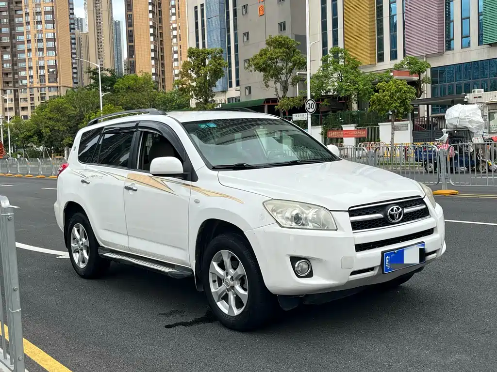 Toyota RAV4 2013