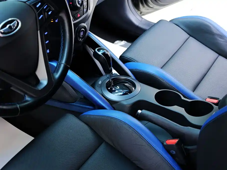 Hyundai Veloster 2015 — фото 22