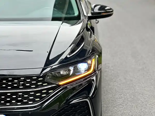 Volkswagen Passat 2022