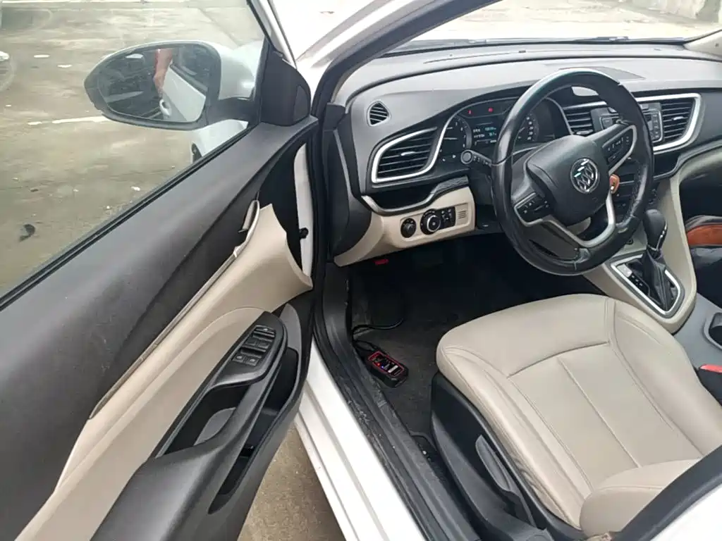 Buick Excelle 2017 — фото 16