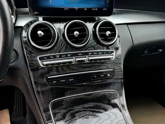 Mercedes-Benz C-Class 2019 — фото 11