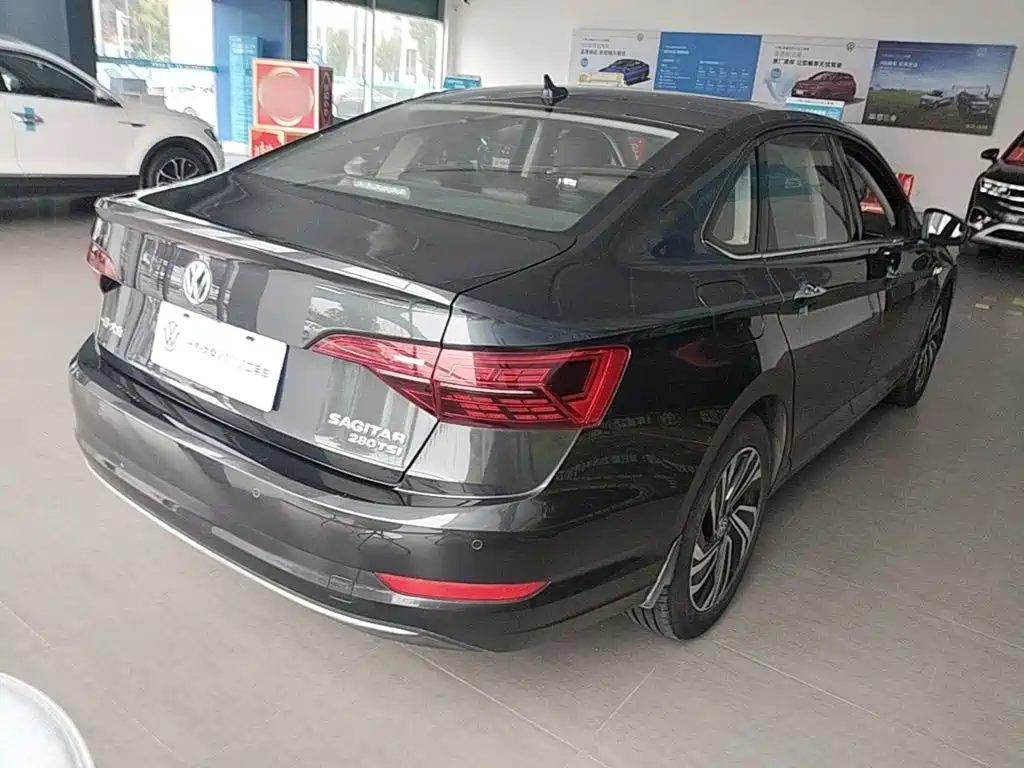 Volkswagen Sagitar 2022