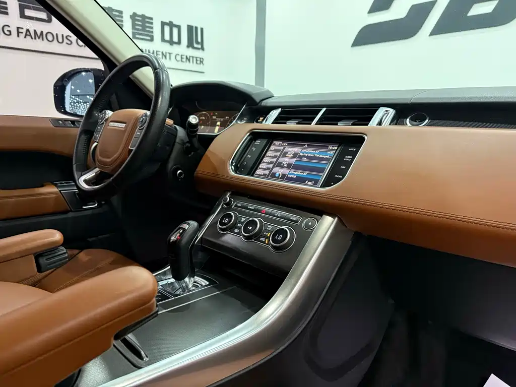 Land Rover Range Rover Sport 2014 — фото 14