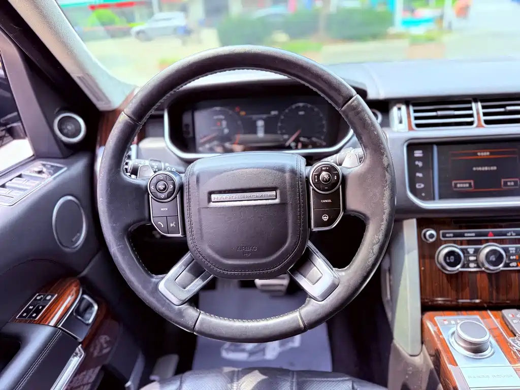 Land Rover Range Rover 2015 — фото 13