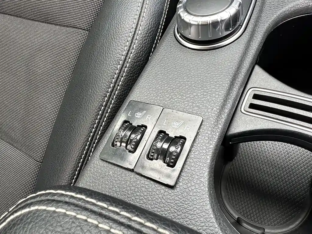 Mercedes-Benz A-Class 2014 — фото 11