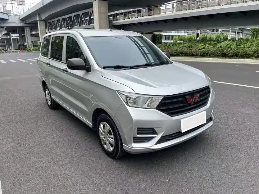 Wuling Hongguang 2020 — фото 3