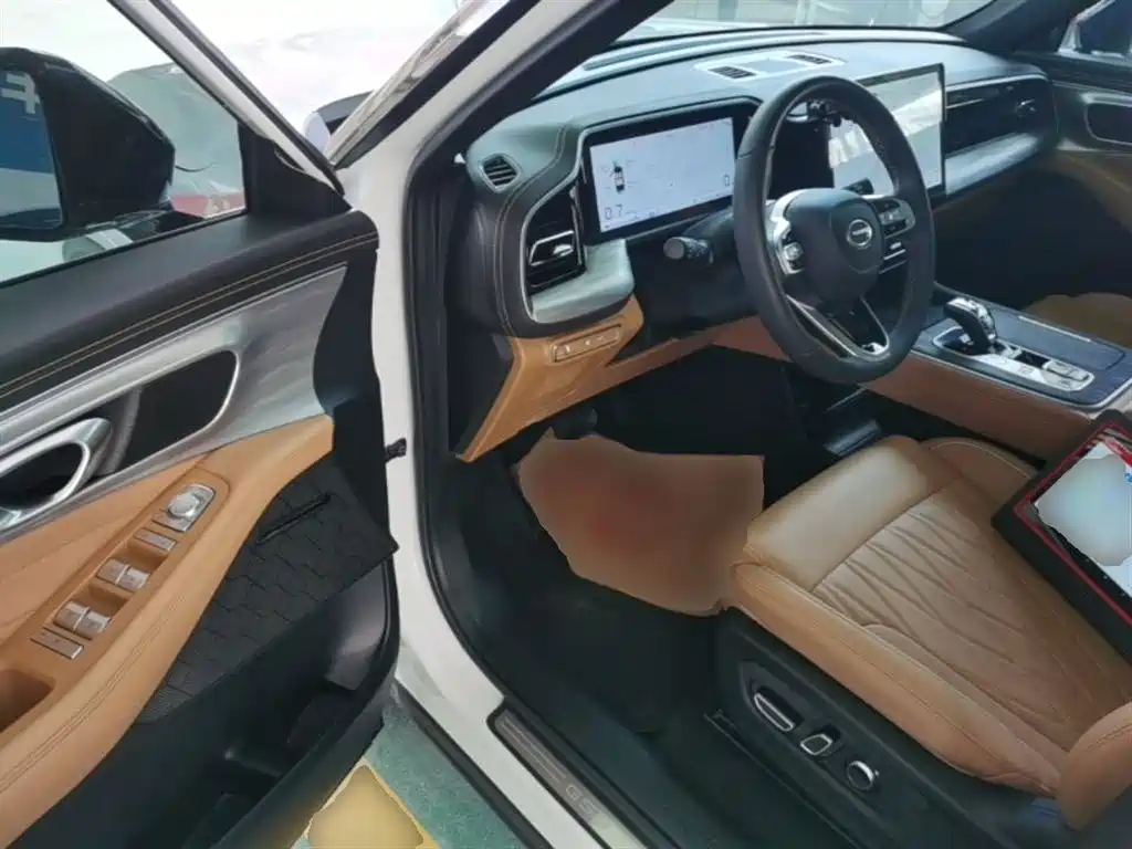 GAC Motor Trumpchi GS8 2024 — фото 16