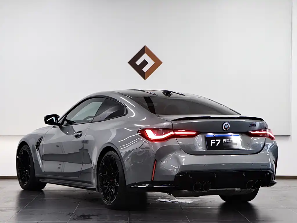 BMW M4 2024 — фото 4
