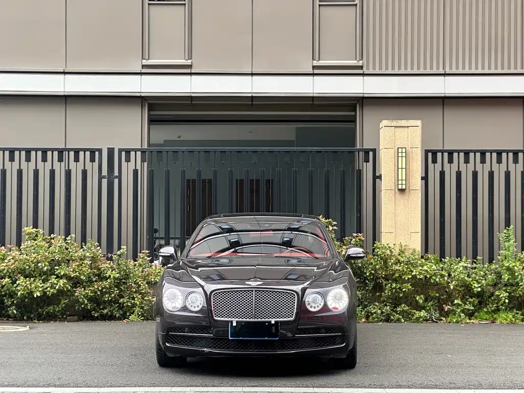 Bentley Flying Spur 2016 — фото 2