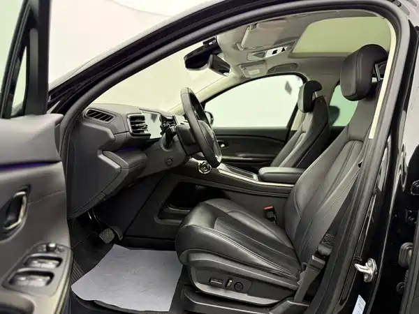 NIO ES6 2020