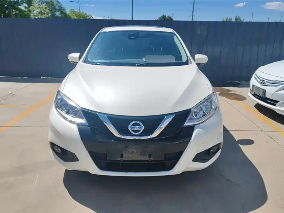 Nissan Tiida 2018 — фото 2