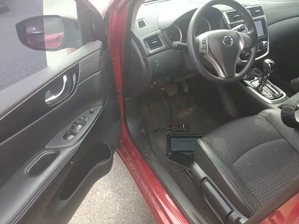 Nissan Tiida 2018 — фото 16