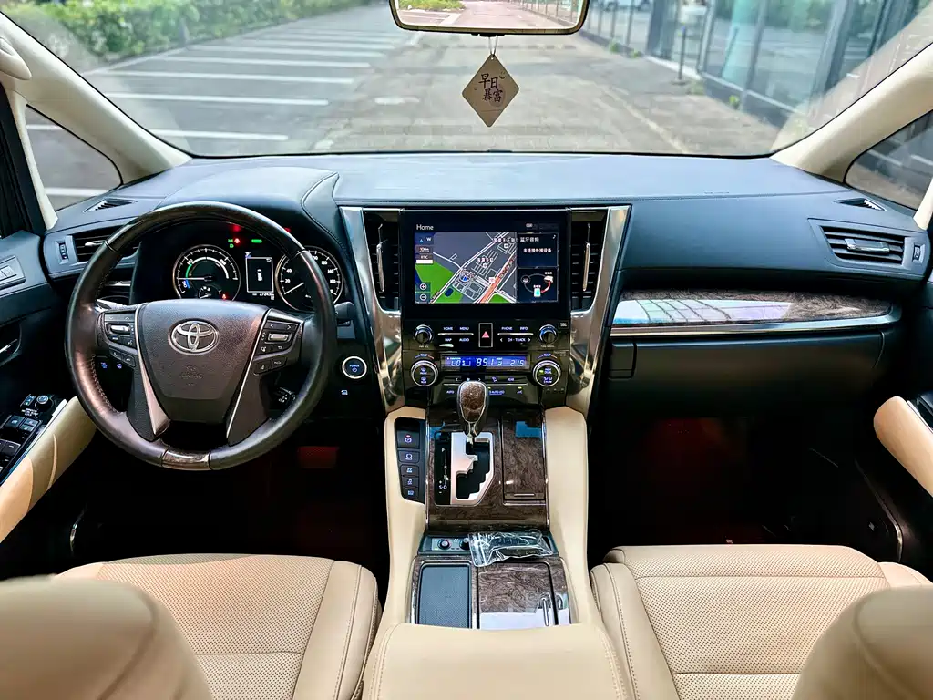Toyota Alphard 2021 — фото 6