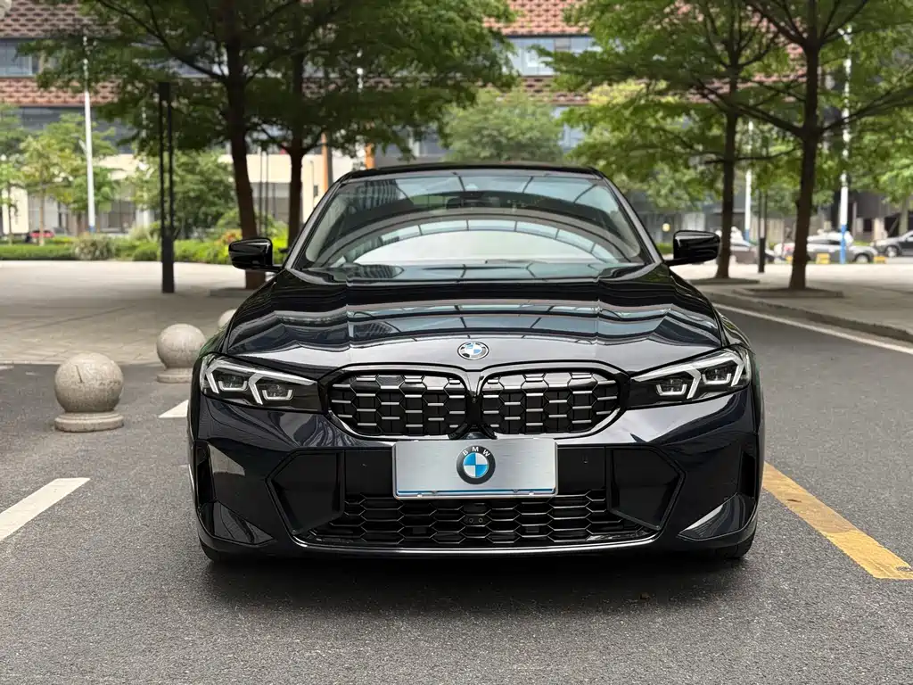 BMW 3 Series 2023