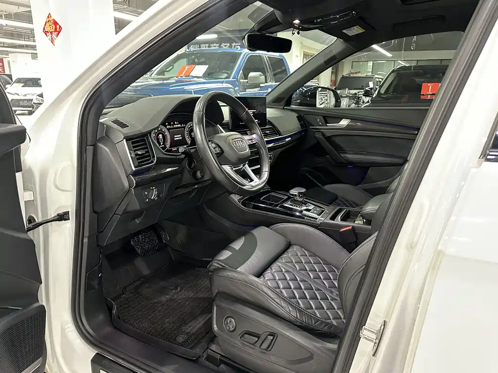 Audi Q5L Sportback 2021 — фото 8