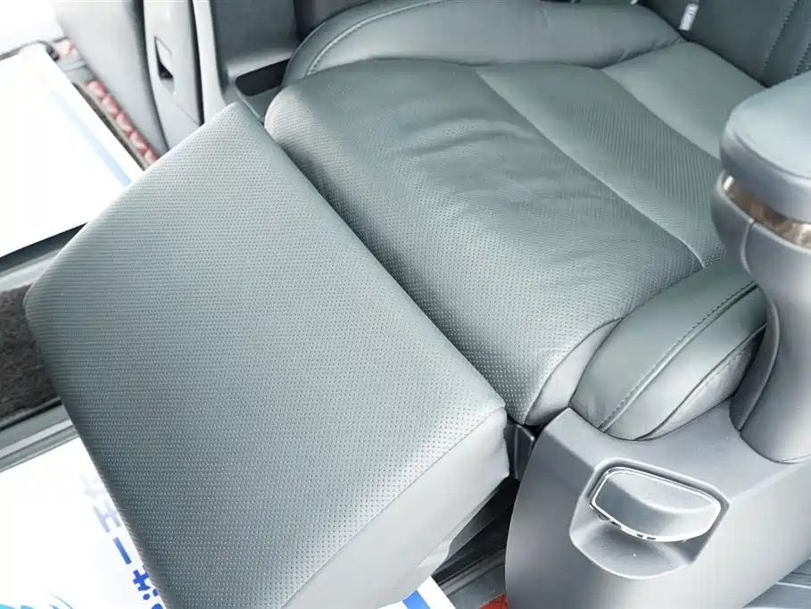 Toyota Alphard 2020 — фото 11