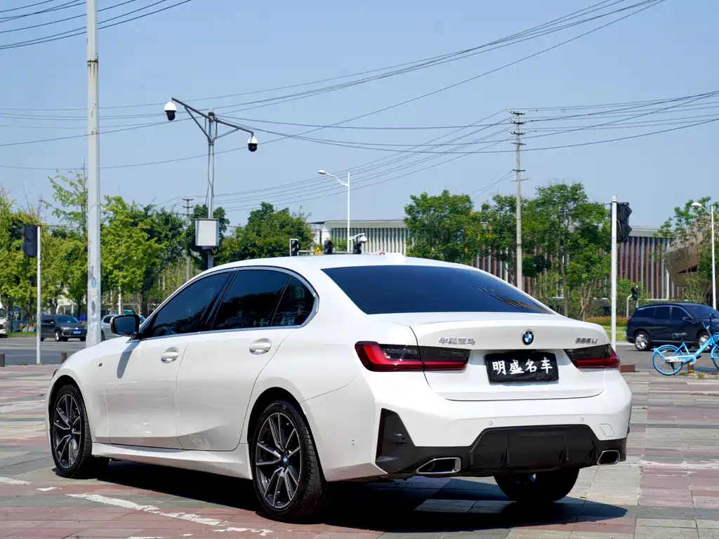 BMW 3 Series 2024