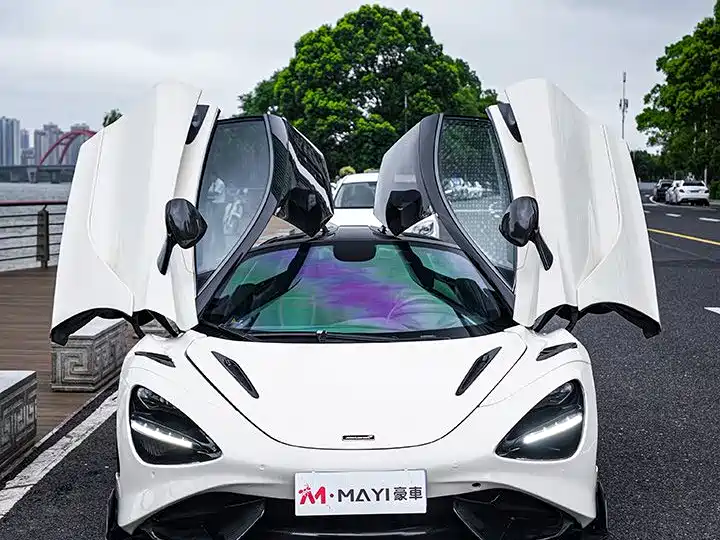 McLaren 720S 2019 — фото 8