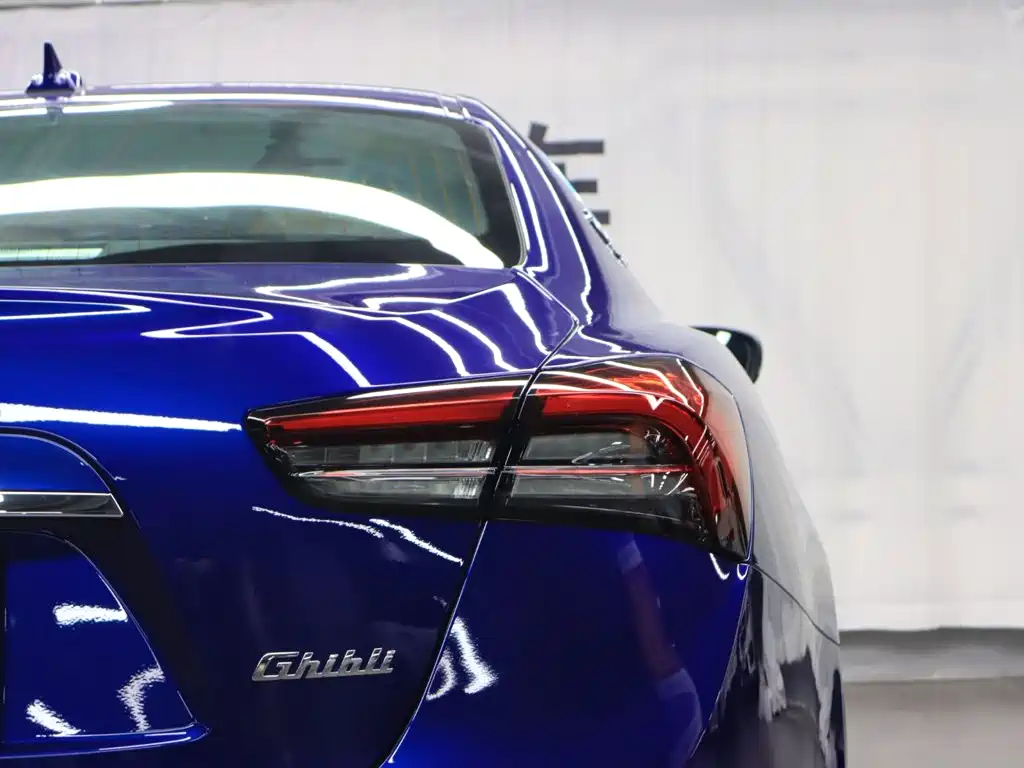 Maserati Ghibli 2023 — фото 17