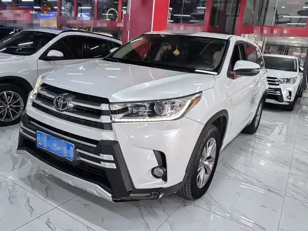 Toyota Highlander 2021