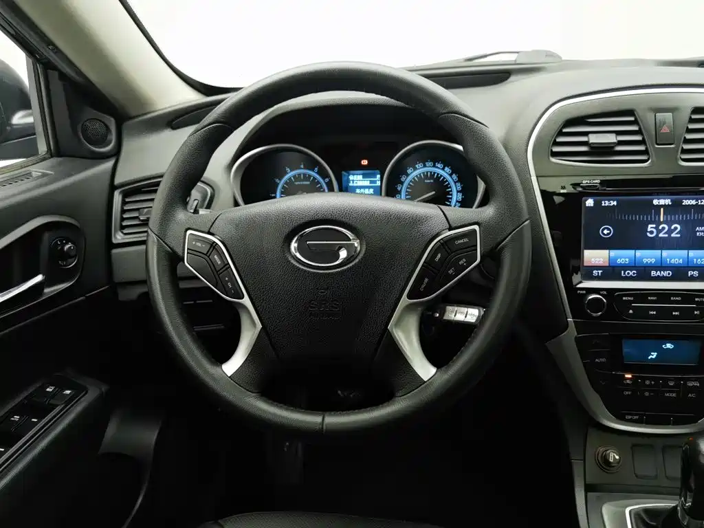 GAC Trumpchi GS5 2014 — фото 11
