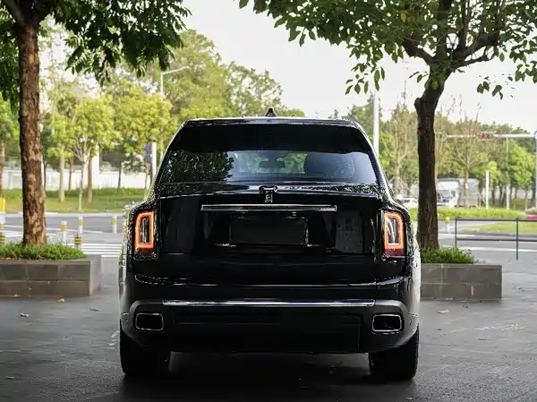 Rolls-Royce Cullinan 2019