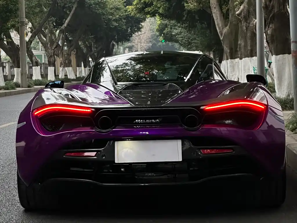 McLaren 720S 2020 — фото 6