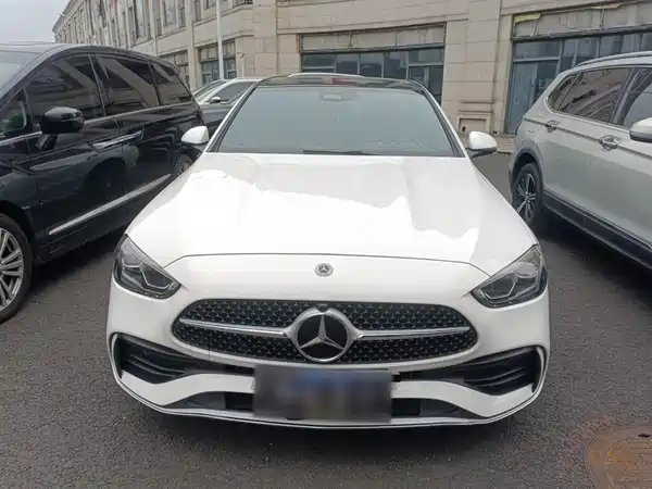 Mercedes-Benz C-Class 2024