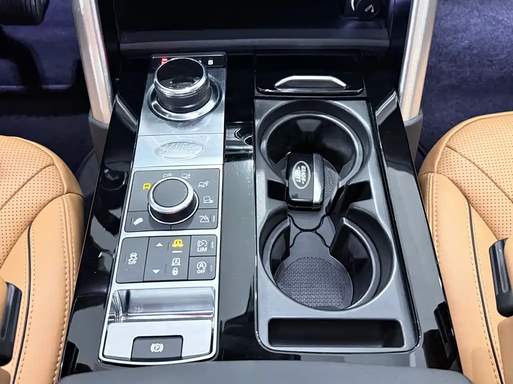 Land Rover Discovery 2017 — фото 9