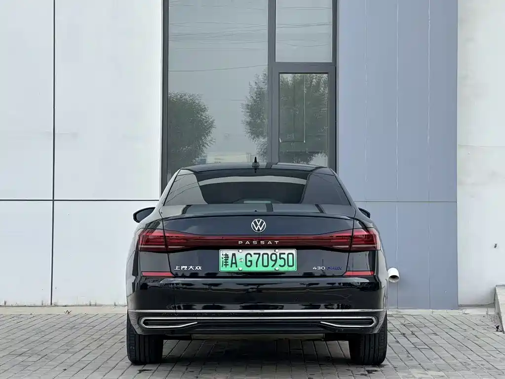 Volkswagen Passat PHEV 2024 — фото 8
