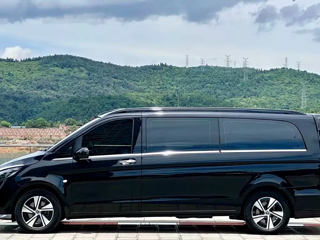 Mercedes-Benz Vito 2025