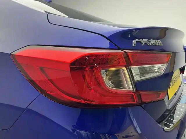 Honda Accord 2019 — фото 17