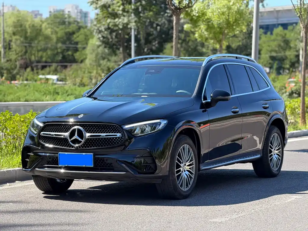 Mercedes-Benz GLC 2023