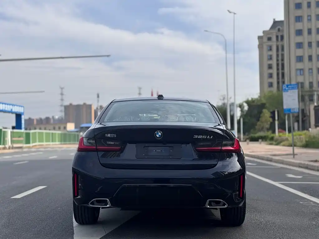 BMW 3 Series — фото 14