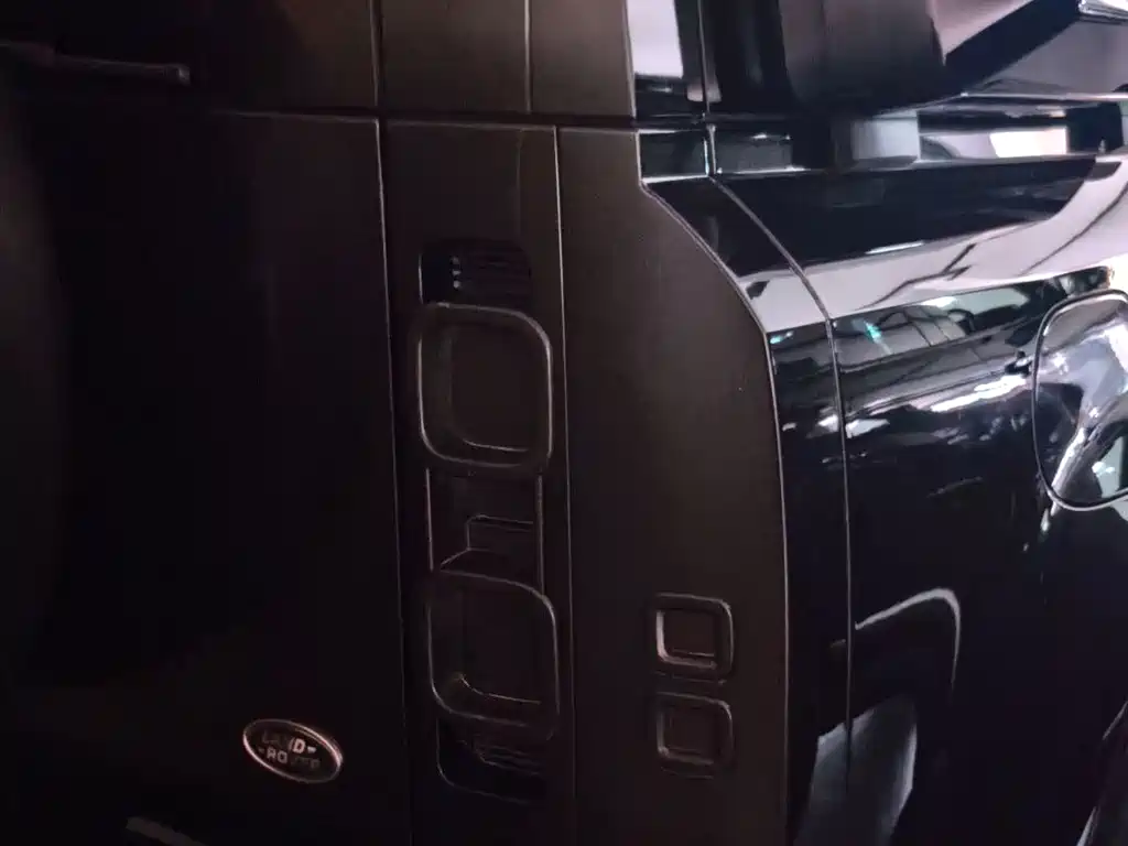 Land Rover Defender 2022 — фото 14