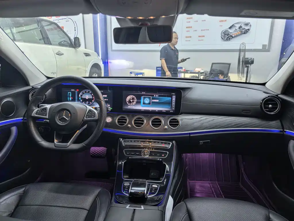 Mercedes-Benz E-Class 2017 — фото 13