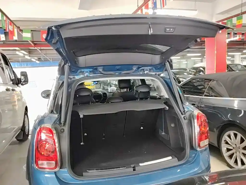 MINI Countryman 2019 — фото 19