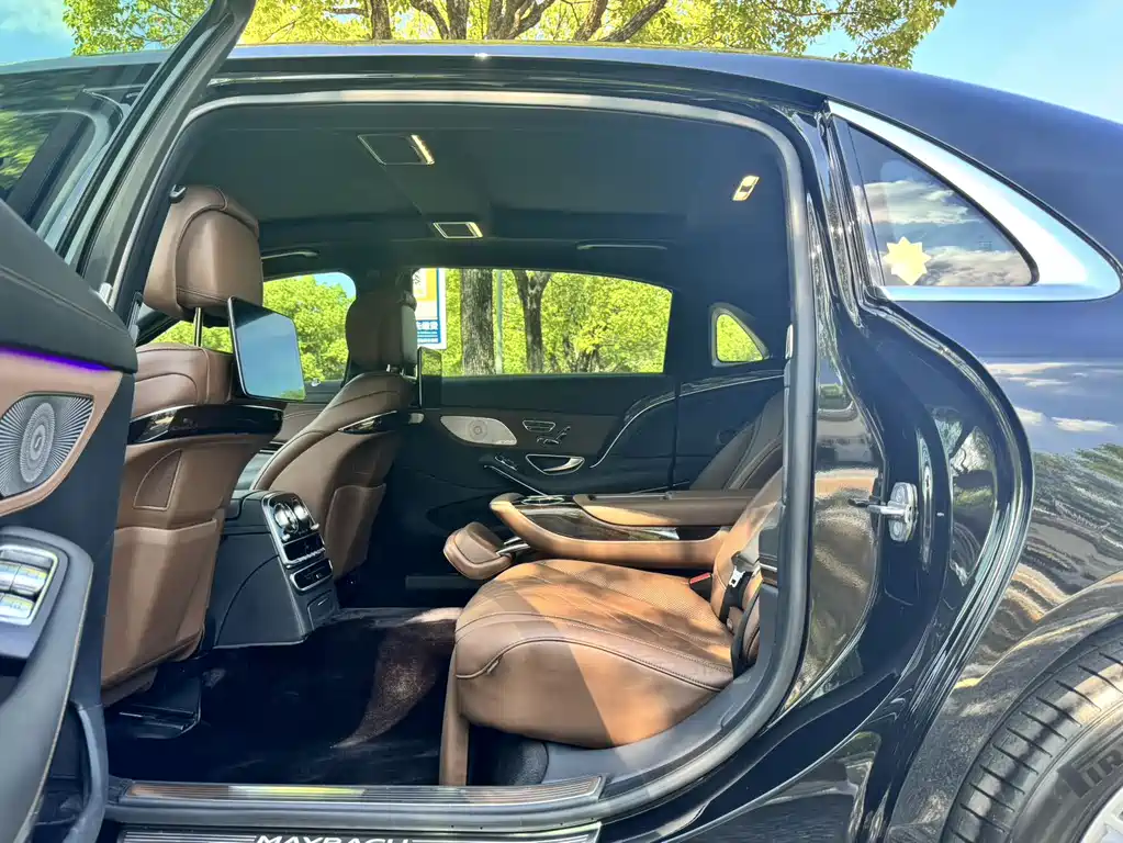 Mercedes-Benz Maybach S-Class 2019 — фото 12