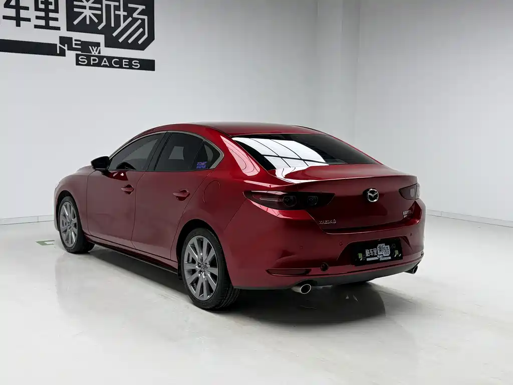 Mazda 3 Axela 2023