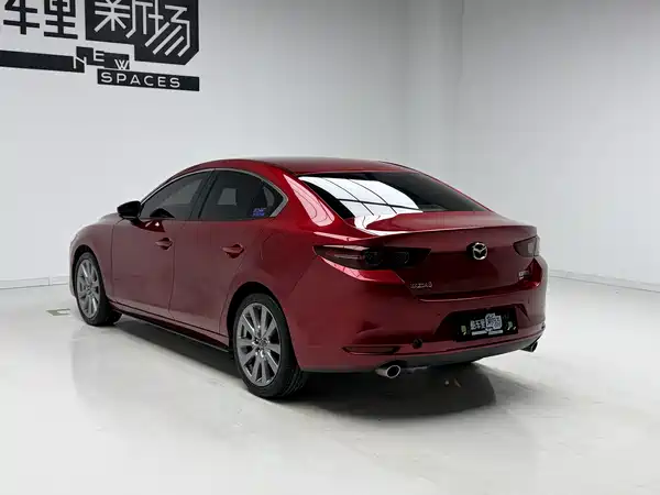 Mazda 3 Axela 2023