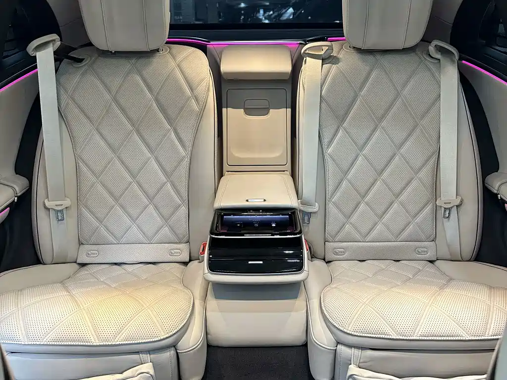 Mercedes-Benz Maybach S-Class 2023 — фото 11